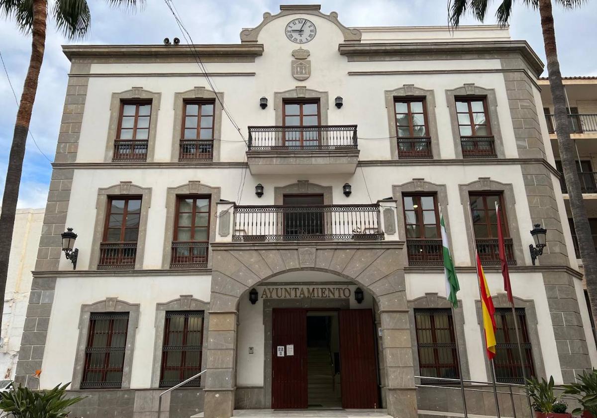 Los problemas de agua de la calle Portón, «ajenos a la red general»