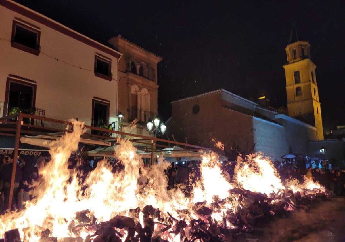 Fondón &#039;arde&#039; con su chisco