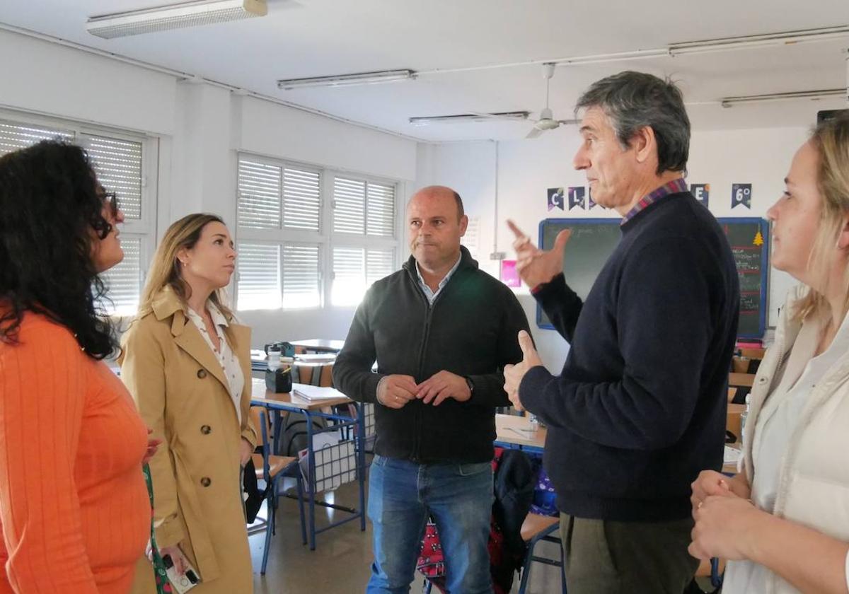 Los colegios Abdera y Pedro Mena lucen nuevas cubiertas