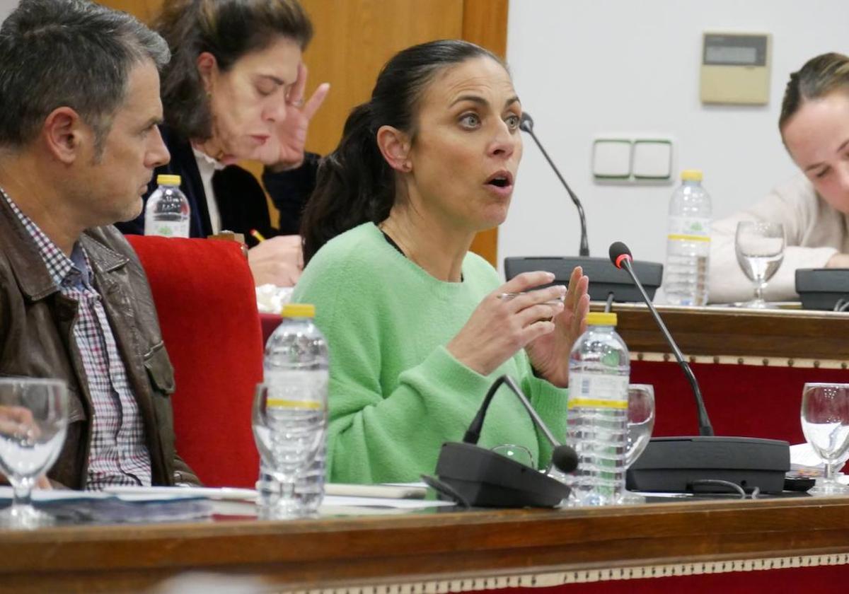 Adra pone en marcha casi un centenar de medidas en busca de una igualdad de género real