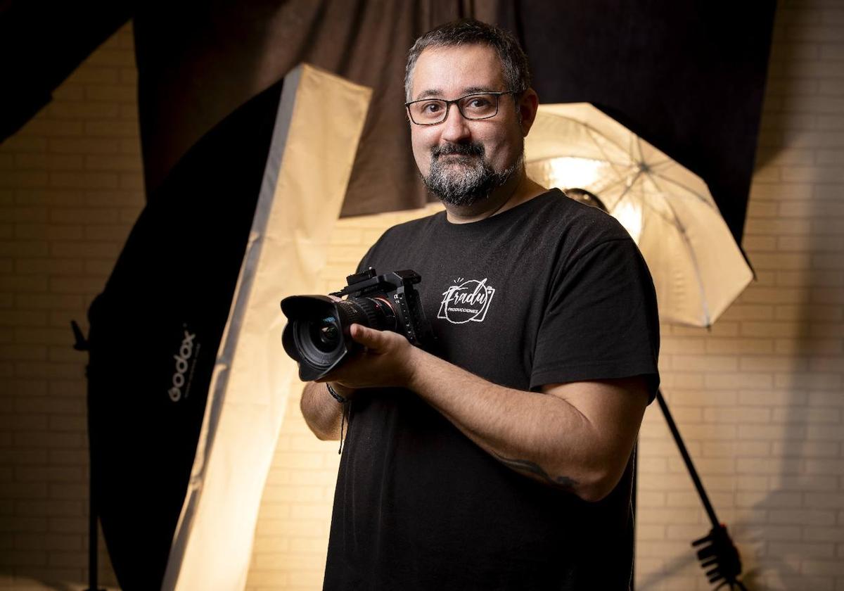 Un fotógrafo de Adra, entre los mejores especialistas en bodas