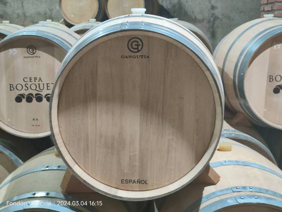 Una bodega de la Alpujarra se implica en un proyecto para recuperar el roble español