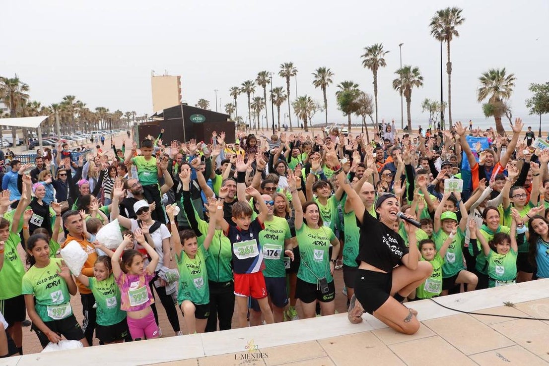La carrera del Club Triatlón de Adra «coge cuerpo»