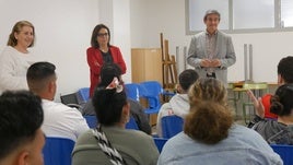 Quince jóvenes sin empleo reciben formación para trabajar en la construcción