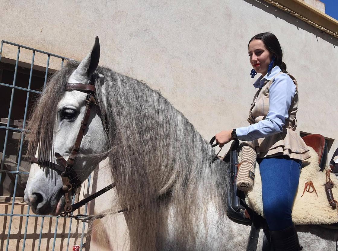 Adra vitorea al patrón de los labradores en su día grande