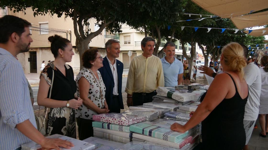El Parque del Puerto, un centro comercial abierto con tintes marineros