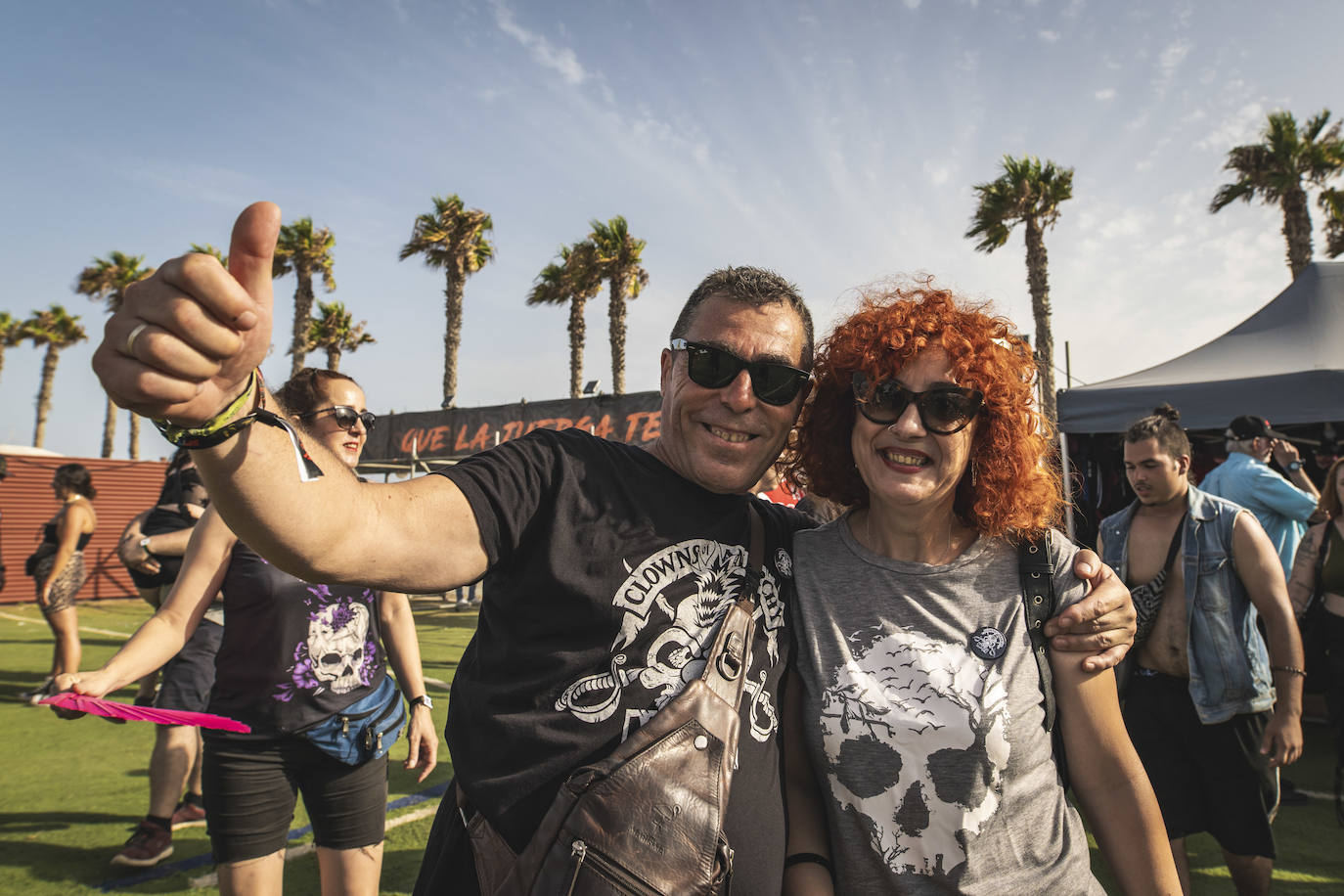 Continúa la fiesta del rock y la juerga en Adra