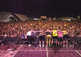 Juergas Rock despega en Adra con una bienvenida para el recuerdo