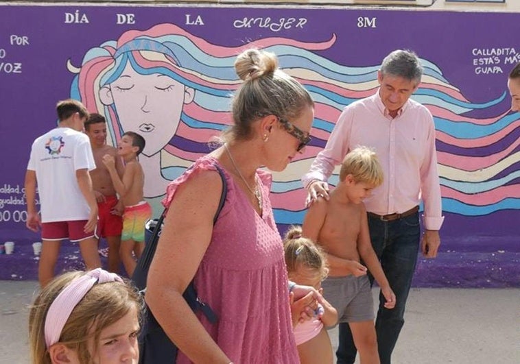 El alcalde reitera su apoyo a la asociación Siempre Valientes