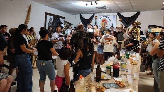 Tradición, música y entretenimiento en el inicio de las fiestas de Dalías