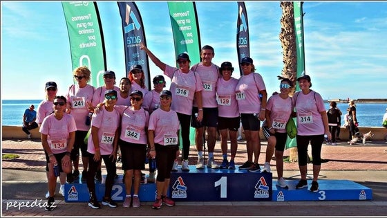 Más de 400 participantes en la carrera solidaria de Adra 'En marcha contra el cáncer'