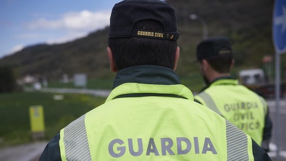 Muere una mujer en una colisión de tres vehículos en Dalías