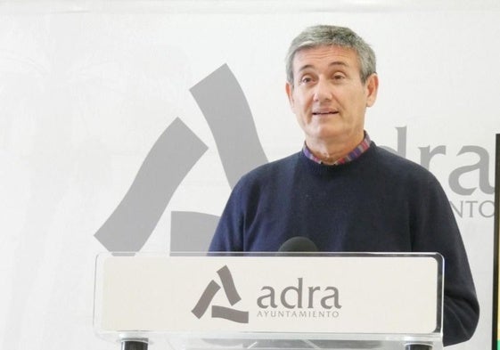 Manuel Cortés durante el anuncio de los reconocimientos.