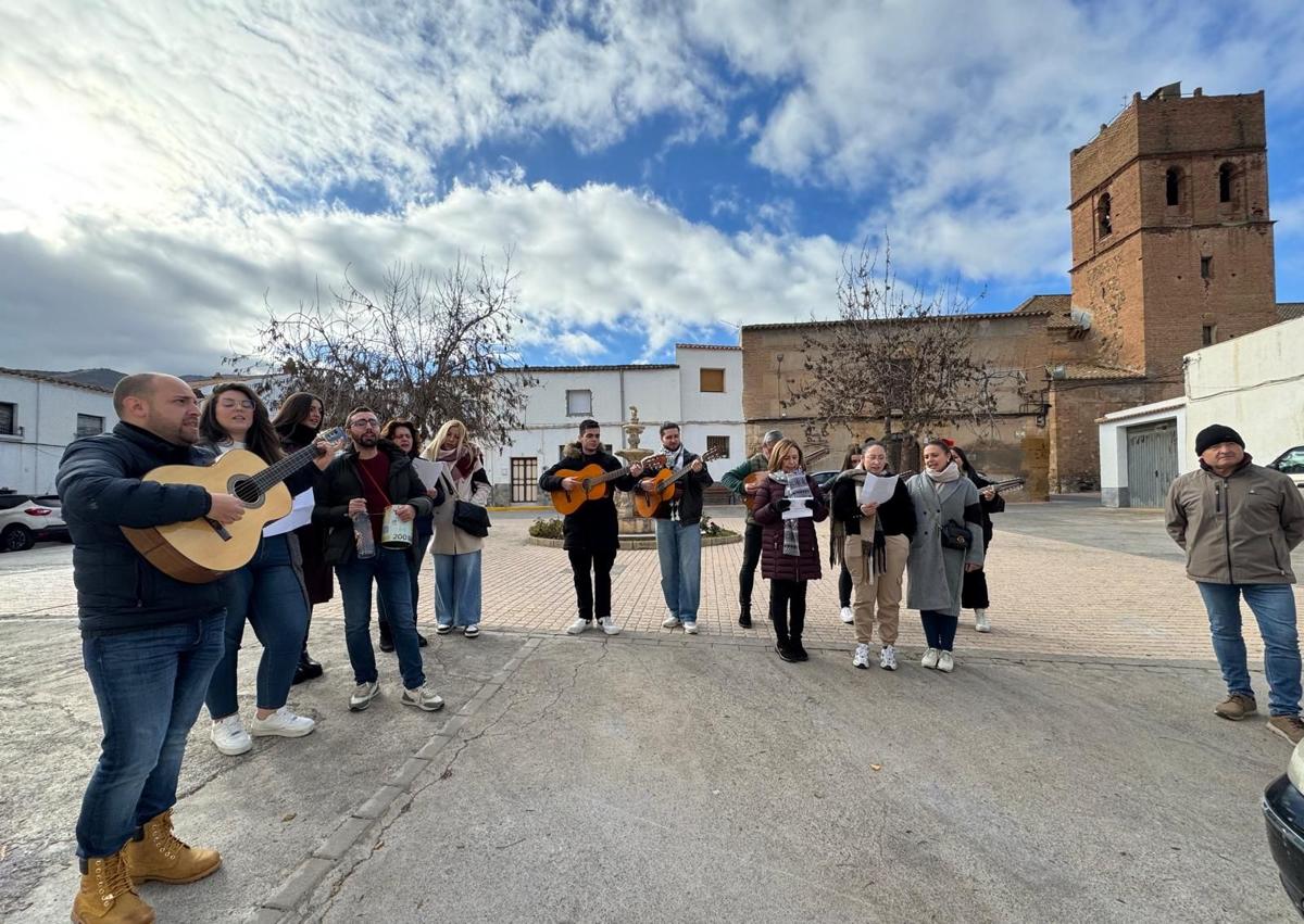 Imagen secundaria 1 - Los alcaldillos 'toman' Fuente Victoria