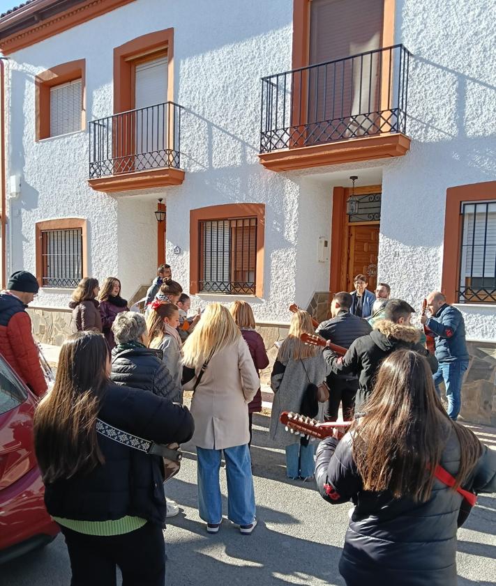 Imagen secundaria 2 - Los alcaldillos 'toman' Fuente Victoria