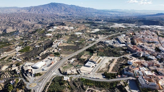 Las obras de mejora en el acceso a Alhama con una rotonda y una vía de servicio reciben ocho ofertas