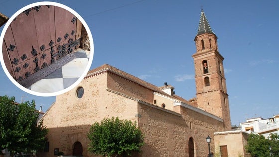 Aprueban restaurar las puertas de la iglesia de Fondón y dotarla de un nuevo retablo