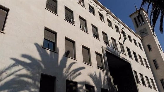 El acusado de matar a la dueña de un pub en Dalías se enfrenta a penas de hasta 20 años de prisión