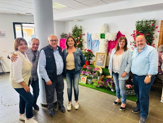 La Cruz de Mayo de Celín abre la programación de las Fiestas de Mayo de Dalías 2025