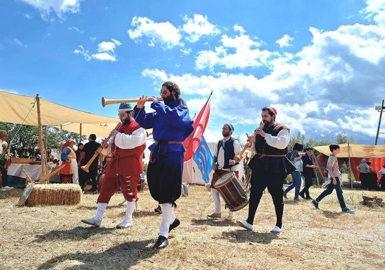 Padules se levanta en 1570