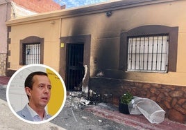 Una de las casas quemadas en Puente del Río.