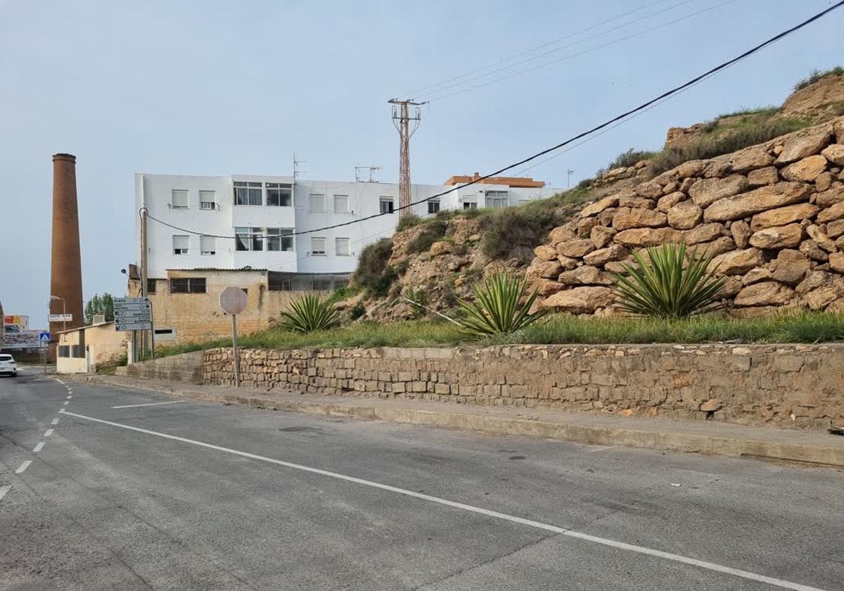 A licitación las obras de la ladera este del Cerro de Montecristo de Adra por 1,6 millones de euros