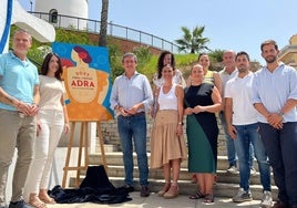 Adra presenta 'Feria en la piel', el cartel anunciador de sus fiestas patronales de este 2025