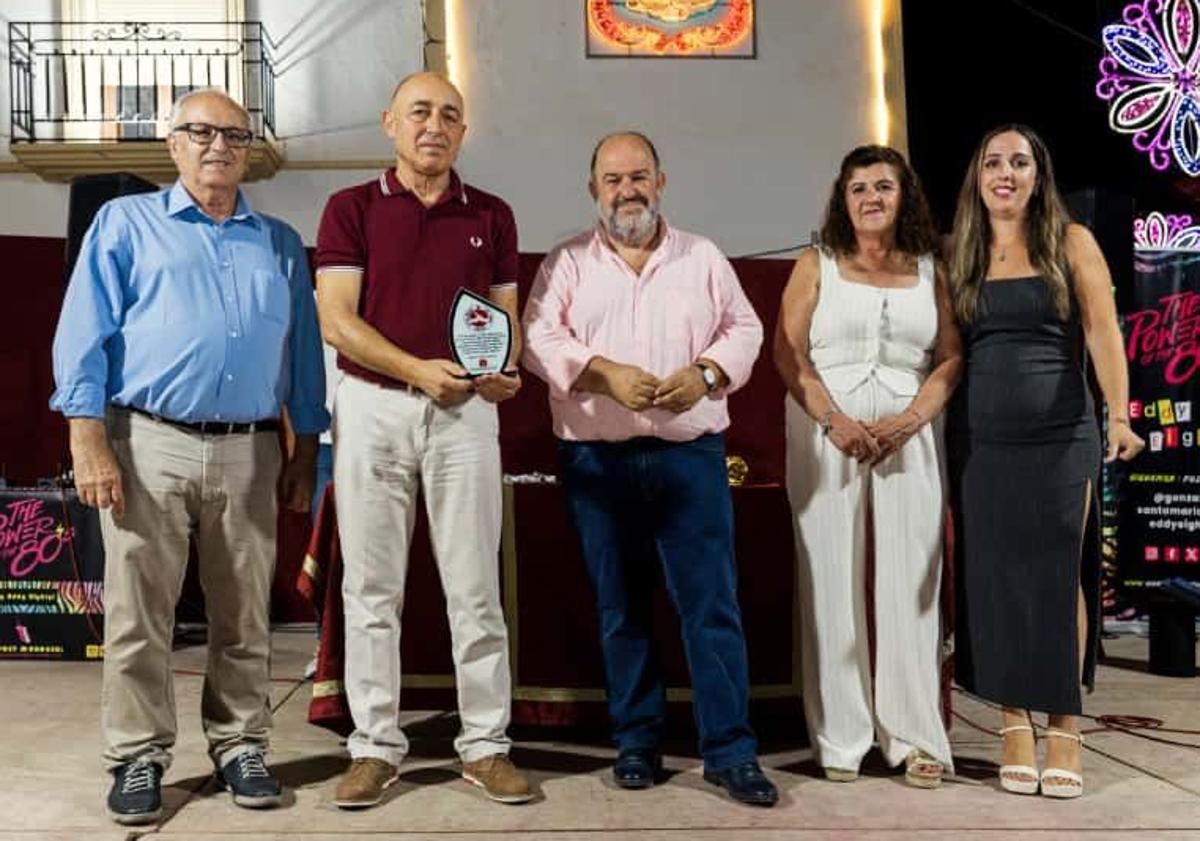 Imagen principal - Dalías celebra el Día de los Premios con reconocimientos a los deportistas locales