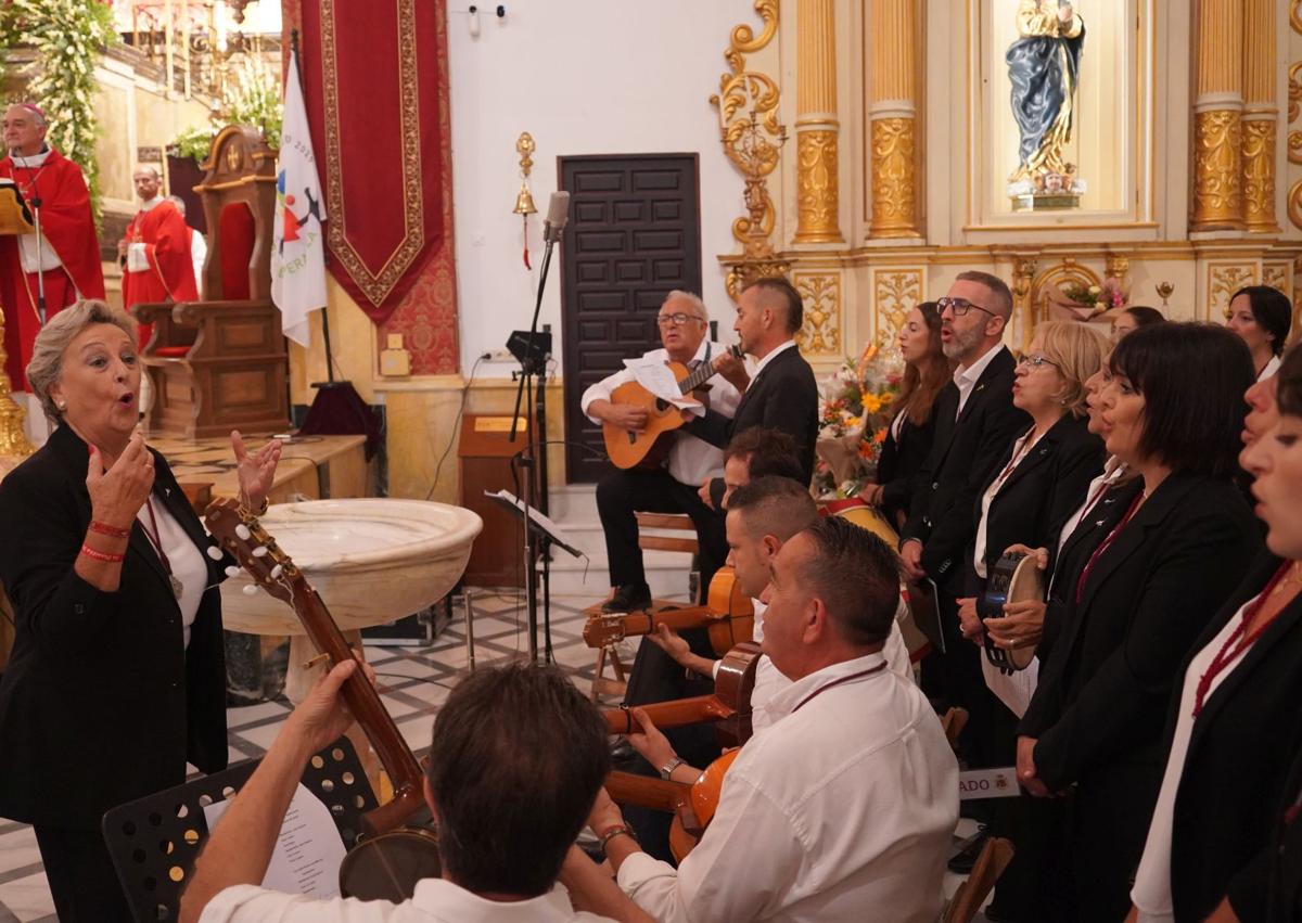Imagen secundaria 1 - Cristo de la Luz, faro de los almerienses