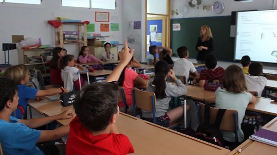 Adra promueve  los buenos tratos y la prevención de la violencia de género por San Valentín