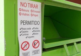 En los contenedores verdes se pueden depositar ropa, calzado, mantas, sábanas y toallas, entre otros.