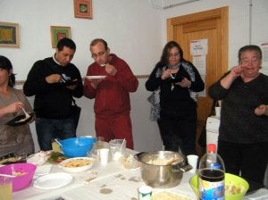 Los secretos de la gastronomía internacional llegan a Adra gracias a Cruz Roja