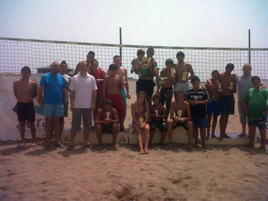 El campeonato de Voley playa de Adra contó con la participación de 22 parejas