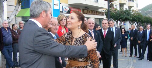 El alcalde y concejales de ADra arropan a Carmen Crespo en su pregón de Albuñol