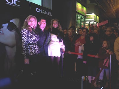 Normal Duval, aclamada en Adra en su acto con Óptica Cervantes