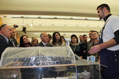 La Casa de Oficios ‘Adra Vega Renueva’ y el Taller de Empleo ‘La Abderitana’ mostraron su trabajo en la ‘I Muestra de Oficios del Poniente’