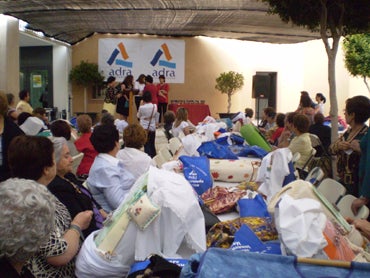 Adra se convierte hoy en 'capital del bolillo'