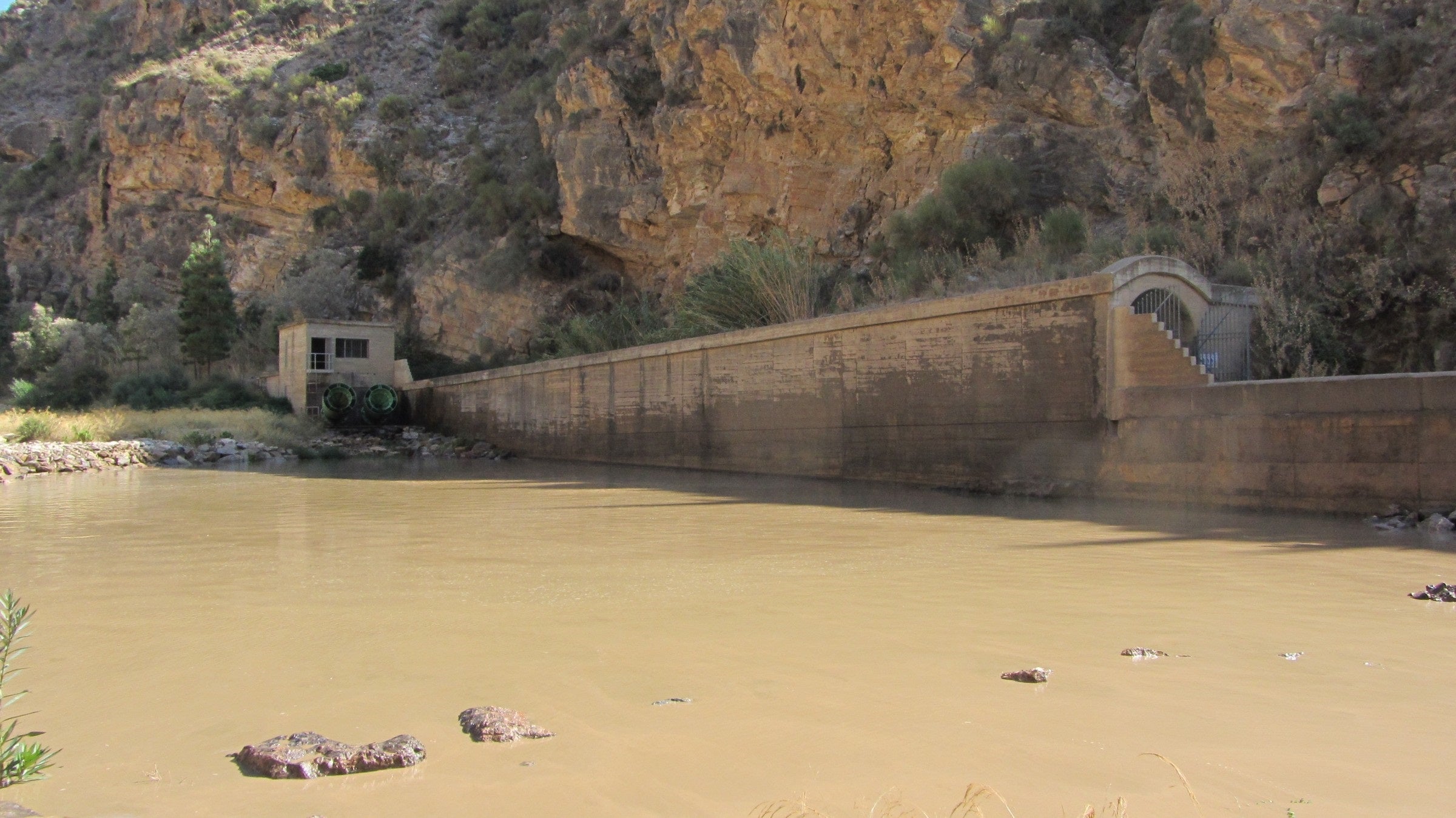 El pantano de Benínar recoge menos agua  y se sitúa al 20 por ciento de su capacidad