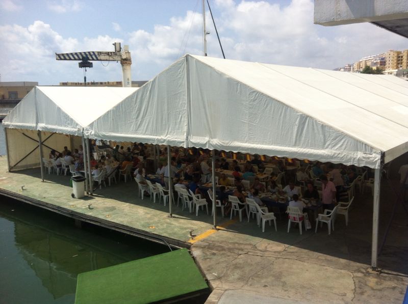 El Club Náutico invita a comer pescado azul