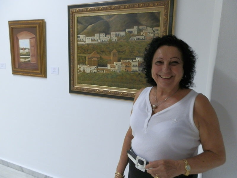 «La pintura sale de dentro y, si te gusta, no hace falta nada más»