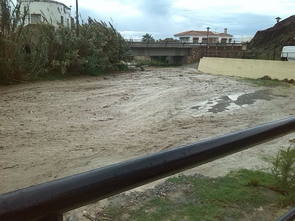 Adra cuantifica los daños provocados por la lluvia en caminos rurales