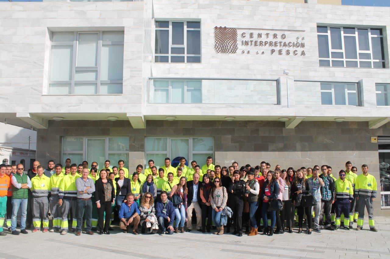 Adra garantiza seis meses de trabajo a 68 jóvenes
