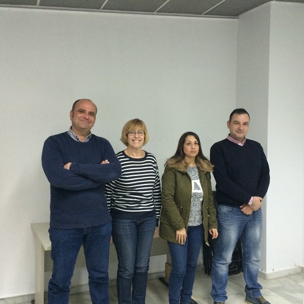 Izquierda Unida se integra en la plataforma vecinal de Adra para llegar al Consistorio