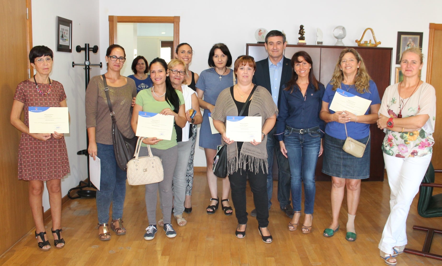 adra prepara a 16 pasteleras creativas para poder trabajar