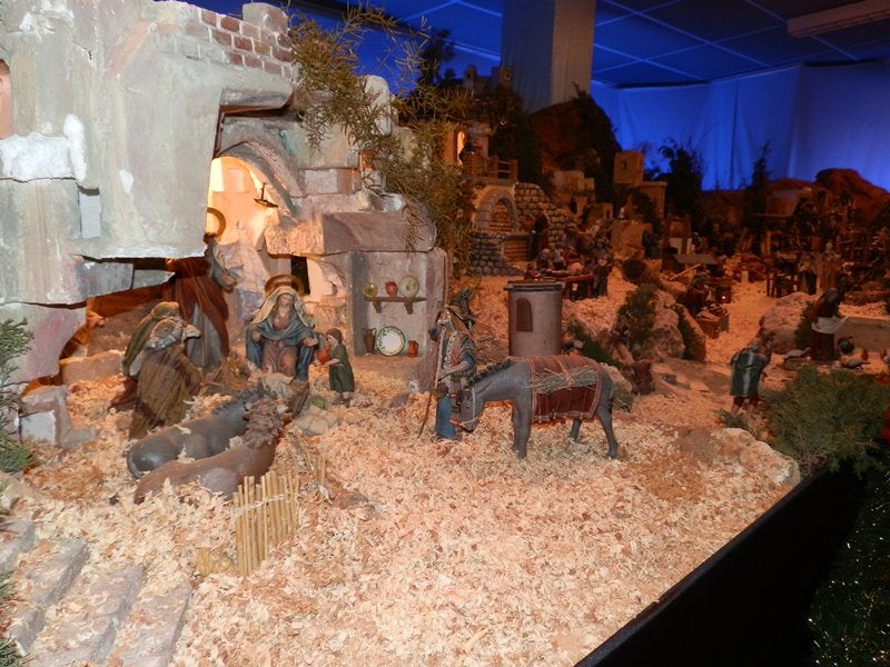 La Navidad se instala en la Plaza de Adra