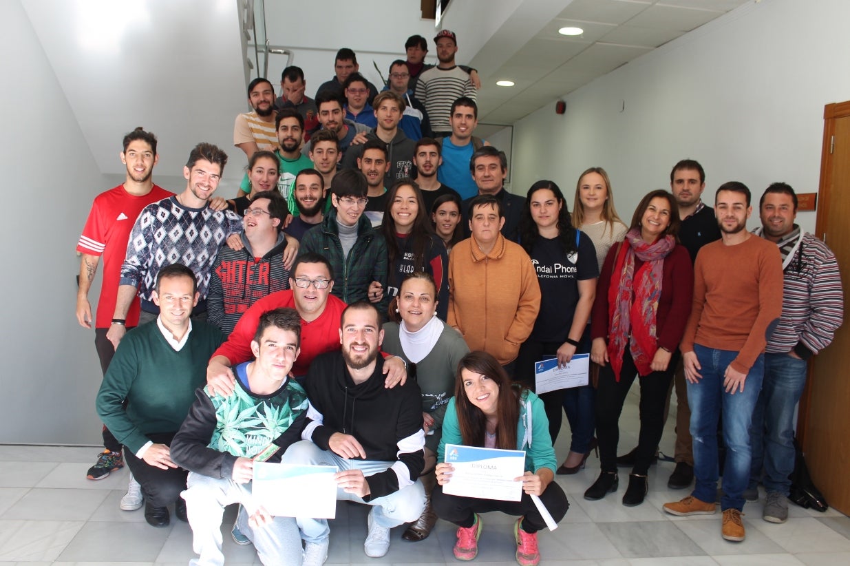 Alumnos del IES Abdera aprueban con nota el programa Jóvenes Capacitados