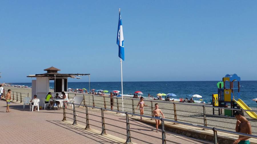 Playas 'de bandera' en Adra