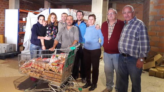 Cáritas da de comer a 450 familias