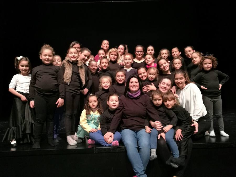 Una academia de Berja, en la final de París