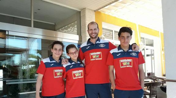 El Club de Natación compite en Córdoba